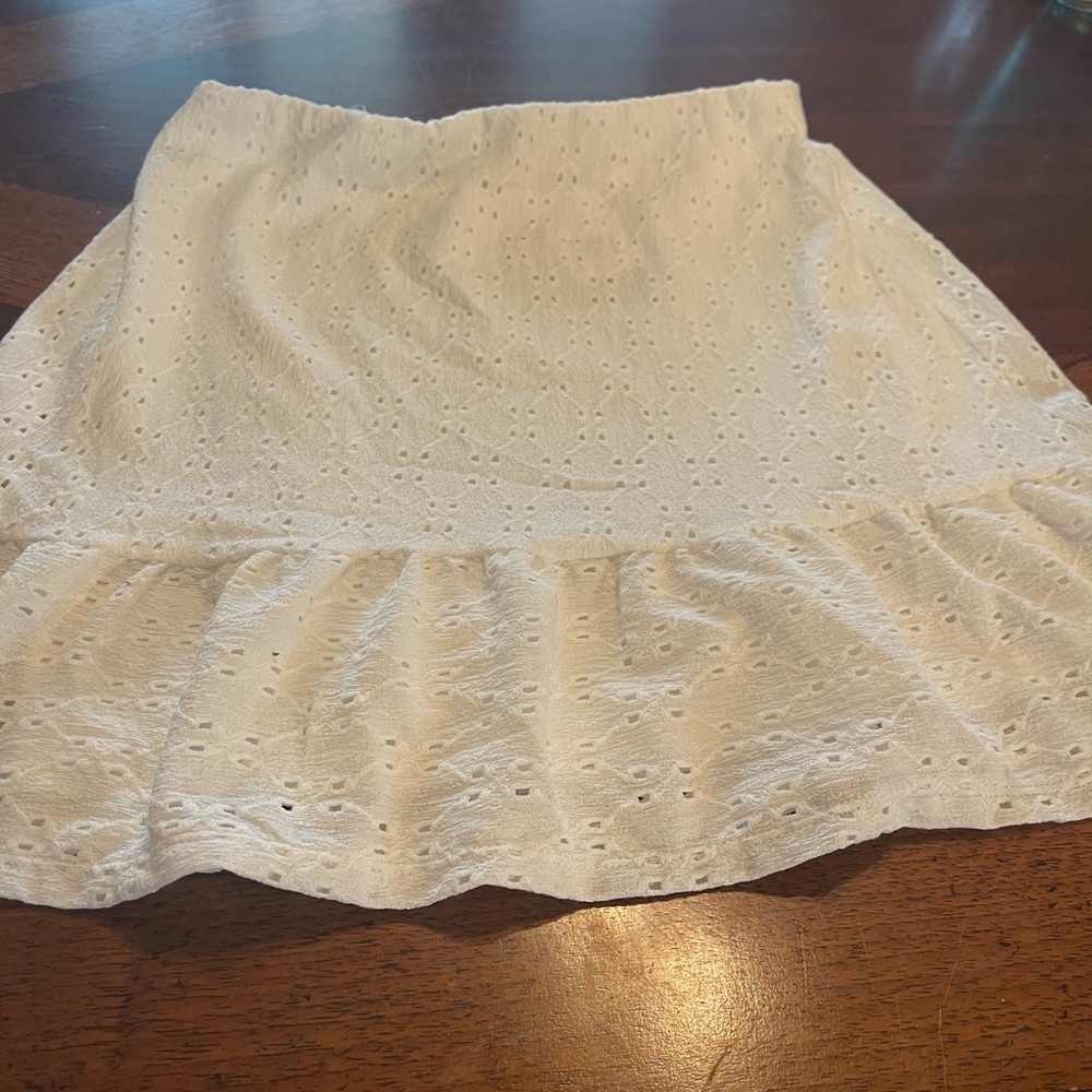 White eyelet skirt NWT size L